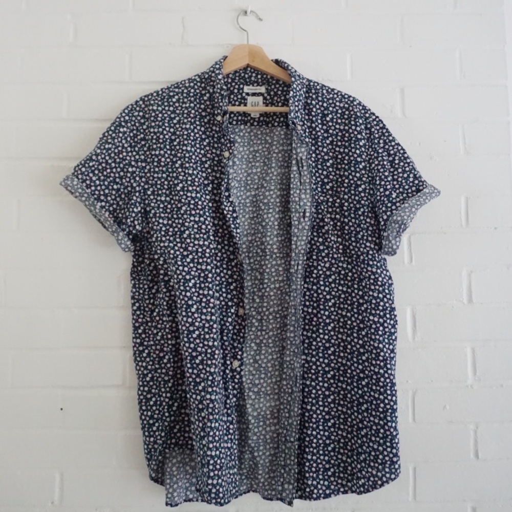 Gap Floral Print Casual Button Down